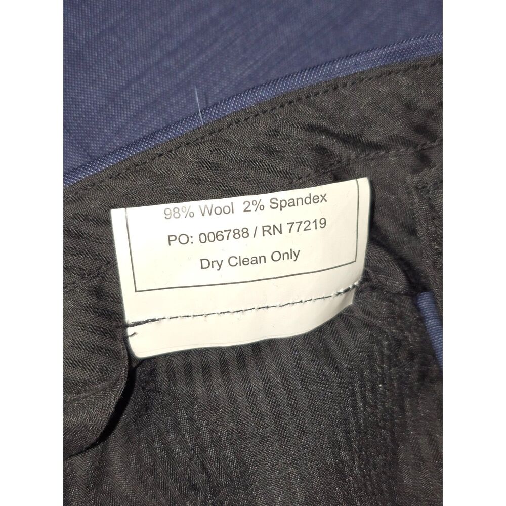Men's Suit - 32 - Dark Blue - Double Vented. Flat front pants.  Modern Cut. - Picture 9 of 11